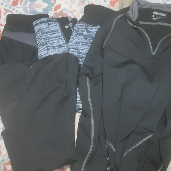 Activewear Bundle 5lbs size small - Picture 2 of 12